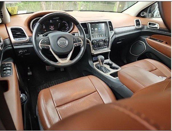 used 2016 Jeep Grand Cherokee car, priced at $19,613