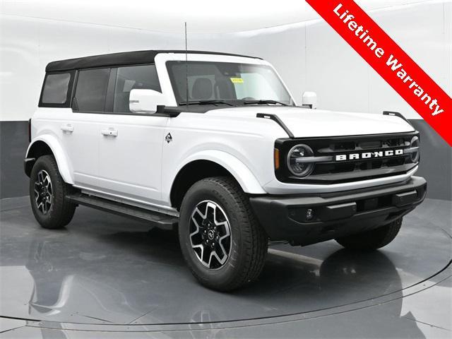 new 2024 Ford Bronco car, priced at $48,518