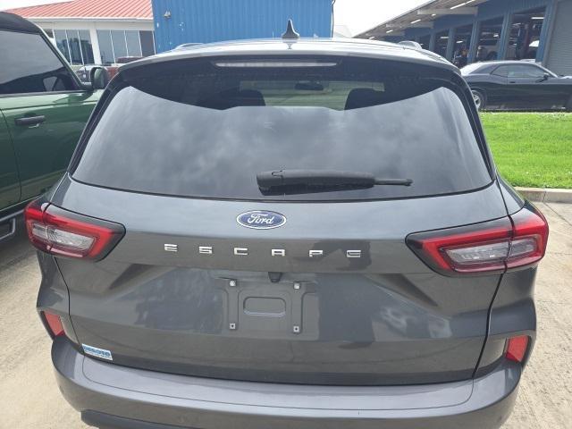 used 2023 Ford Escape car, priced at $21,264