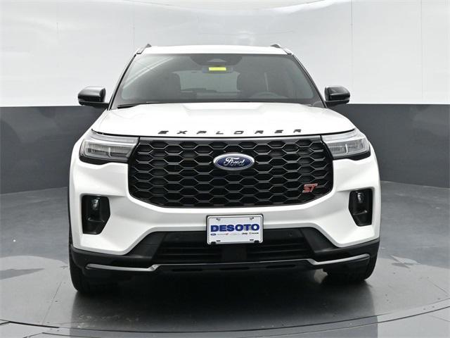 new 2025 Ford Explorer car, priced at $55,393