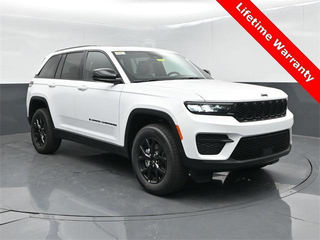 new 2025 Jeep Grand Cherokee car, priced at $42,024