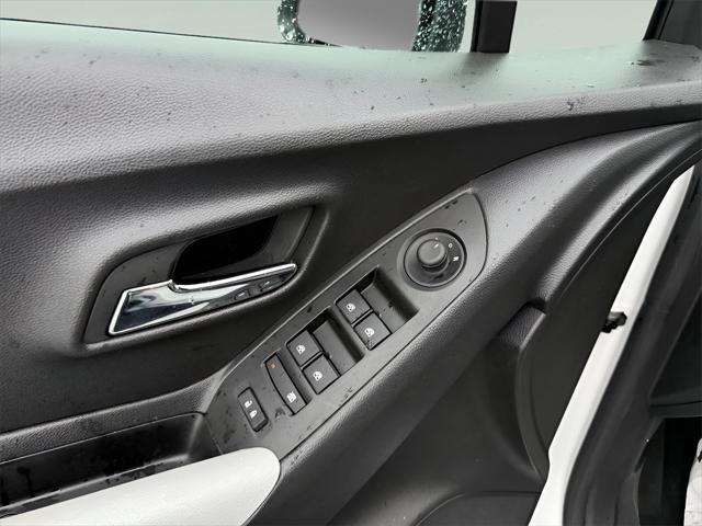 used 2022 Chevrolet Trax car, priced at $16,745