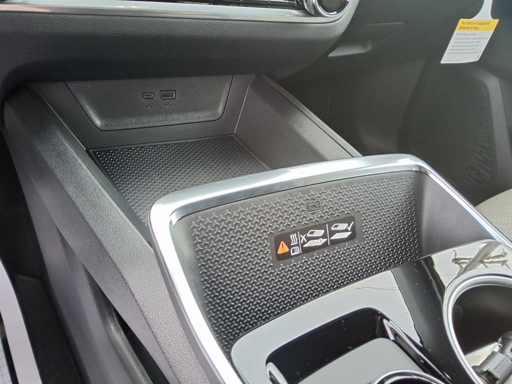 new 2026 Chevrolet Equinox car, priced at $34,870