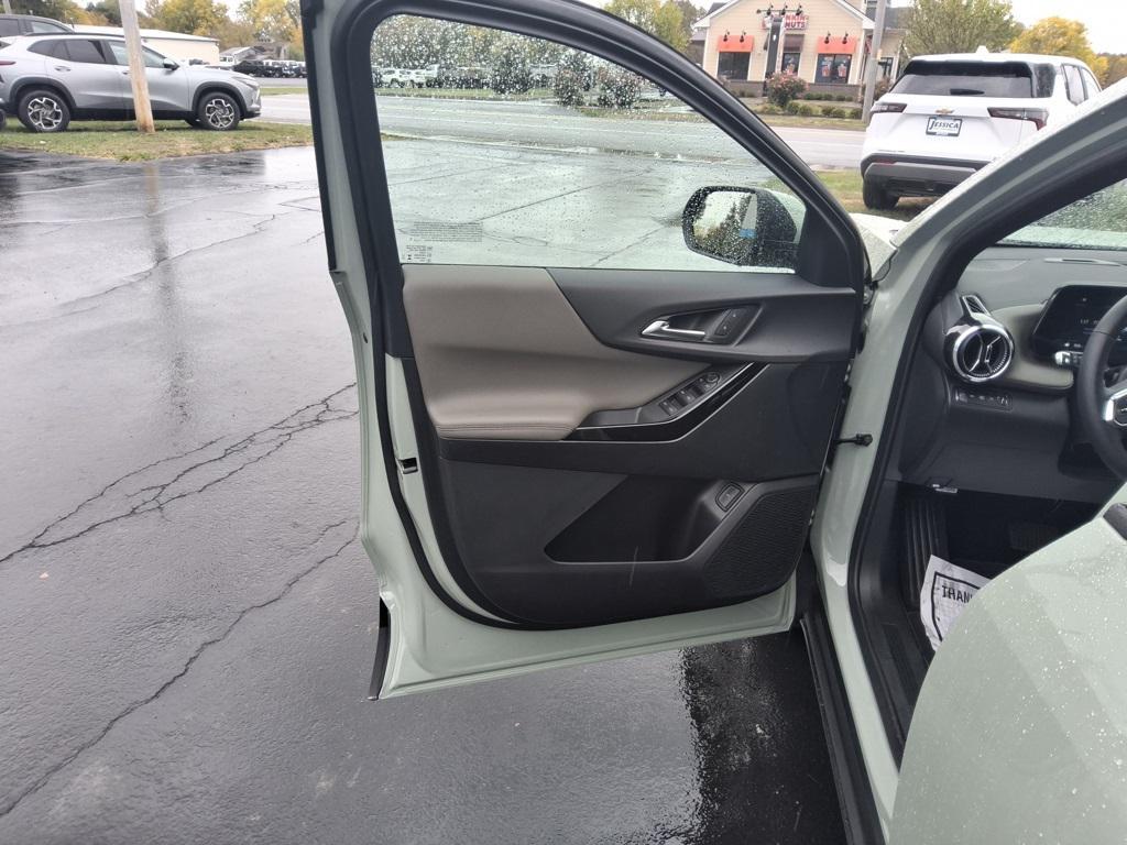 new 2026 Chevrolet Equinox car, priced at $34,520