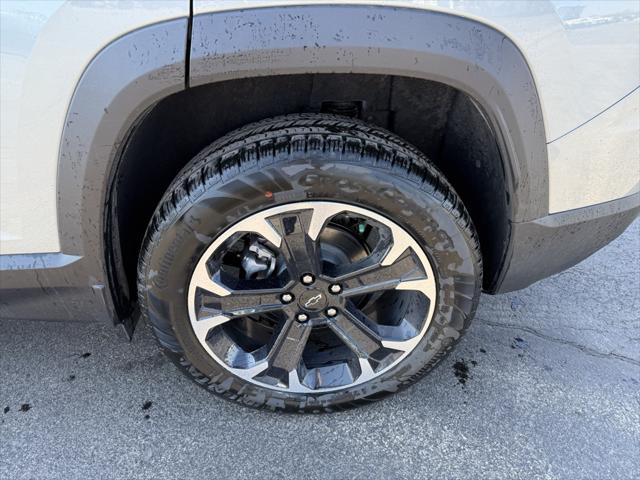 new 2025 Chevrolet Equinox car, priced at $34,745