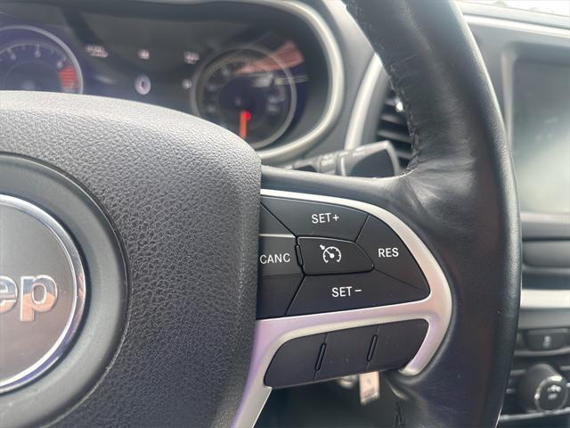 used 2016 Jeep Cherokee car, priced at $10,675