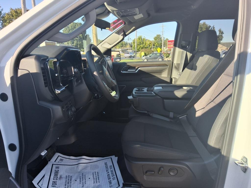 new 2025 Chevrolet Silverado 1500 car, priced at $51,894