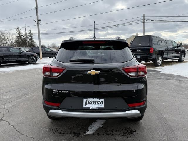 new 2025 Chevrolet TrailBlazer car, priced at $30,080