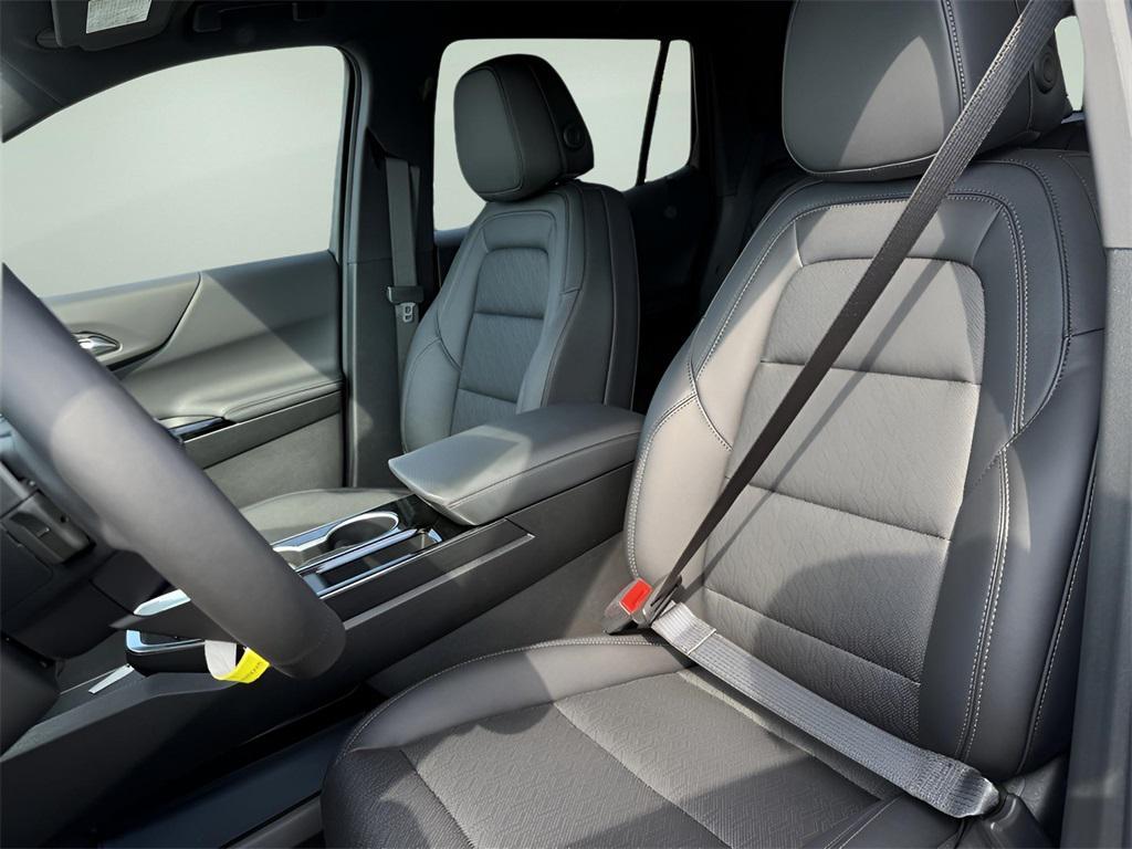new 2026 Chevrolet Equinox car, priced at $34,340