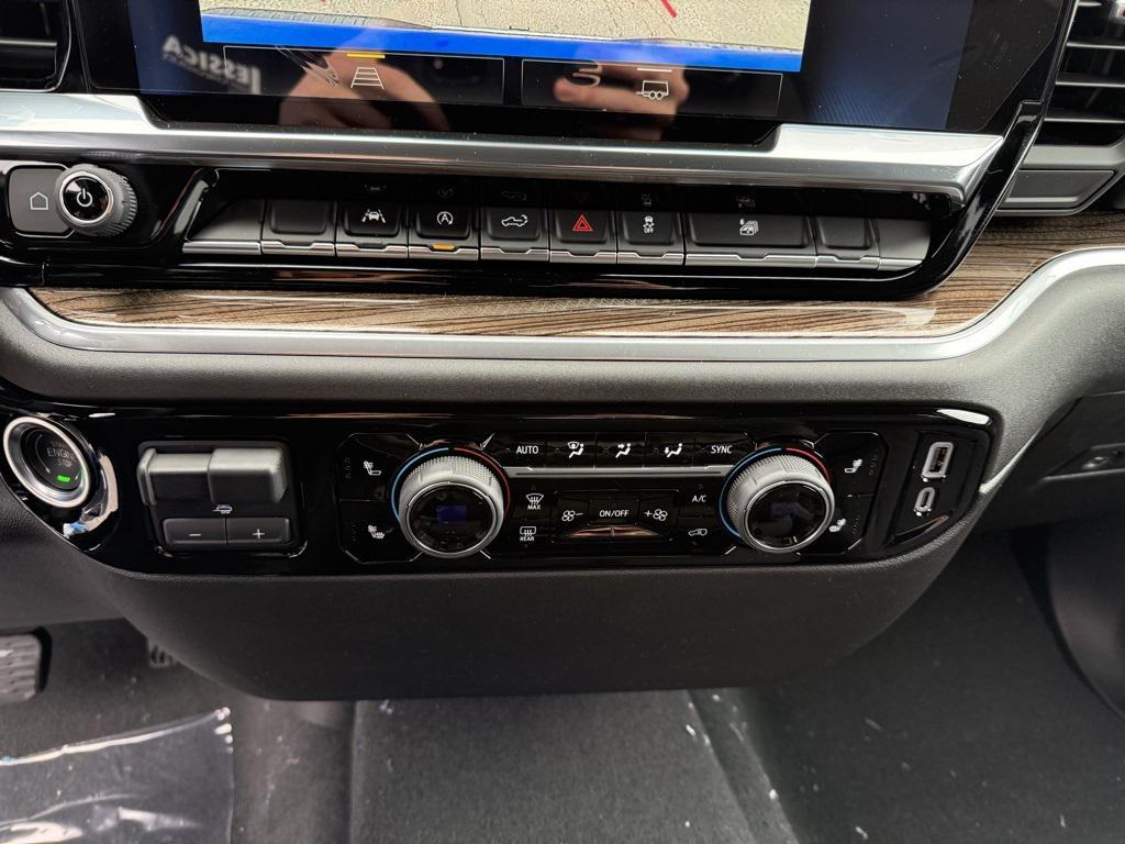 new 2025 Chevrolet Silverado 1500 car, priced at $52,190