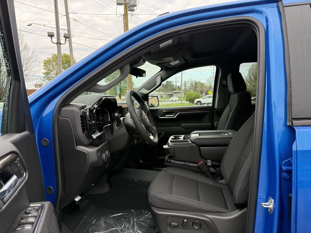 new 2025 Chevrolet Silverado 1500 car, priced at $52,190