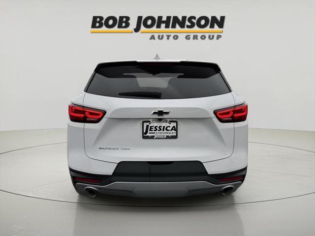 new 2025 Chevrolet Blazer car, priced at $40,010