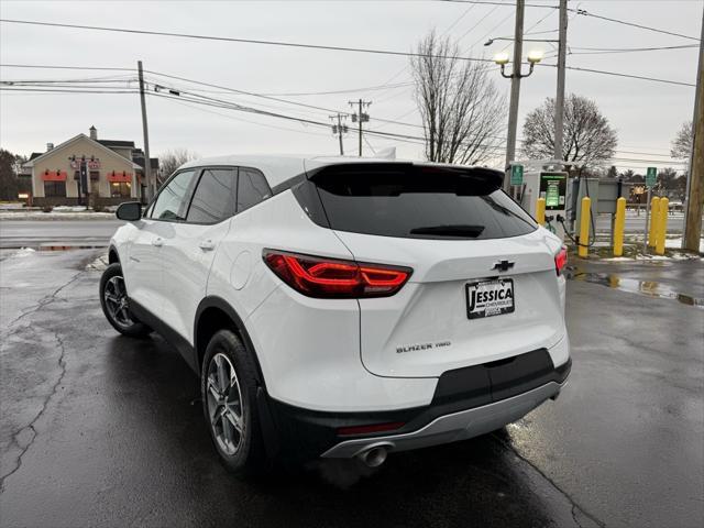 new 2025 Chevrolet Blazer car, priced at $40,010