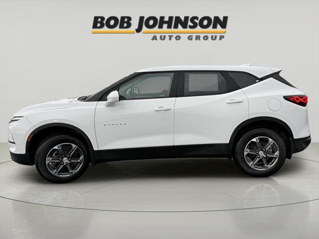 new 2025 Chevrolet Blazer car, priced at $40,010