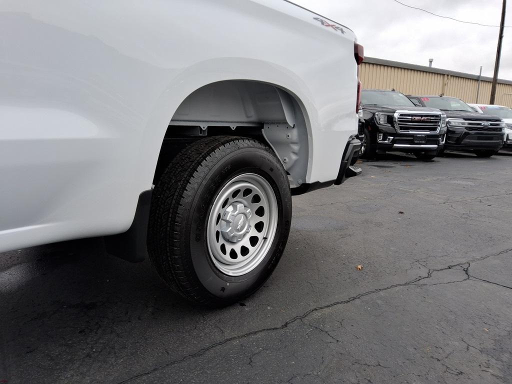 new 2025 Chevrolet Silverado 1500 car, priced at $40,067