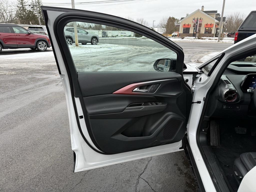 new 2025 Chevrolet Equinox EV car, priced at $46,105