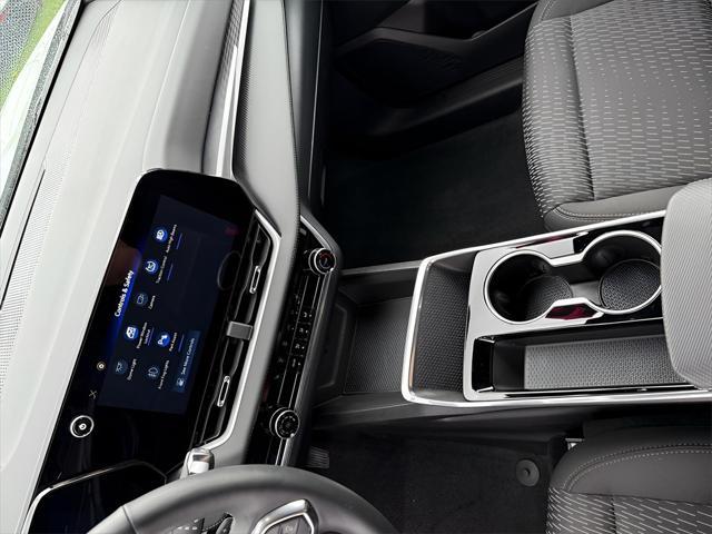 new 2025 Chevrolet Equinox car, priced at $31,080