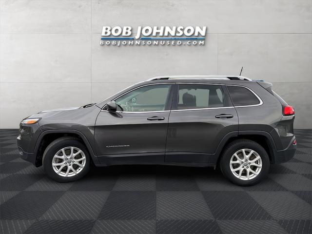 used 2016 Jeep Cherokee car, priced at $11,669