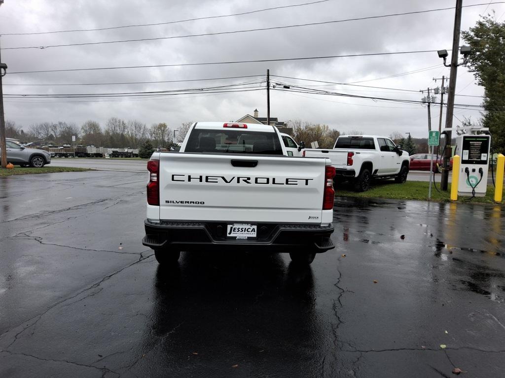 new 2025 Chevrolet Silverado 1500 car, priced at $39,567