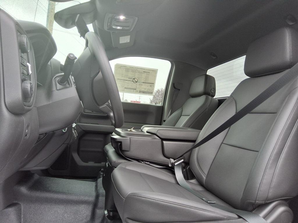 new 2025 Chevrolet Silverado 1500 car, priced at $39,567