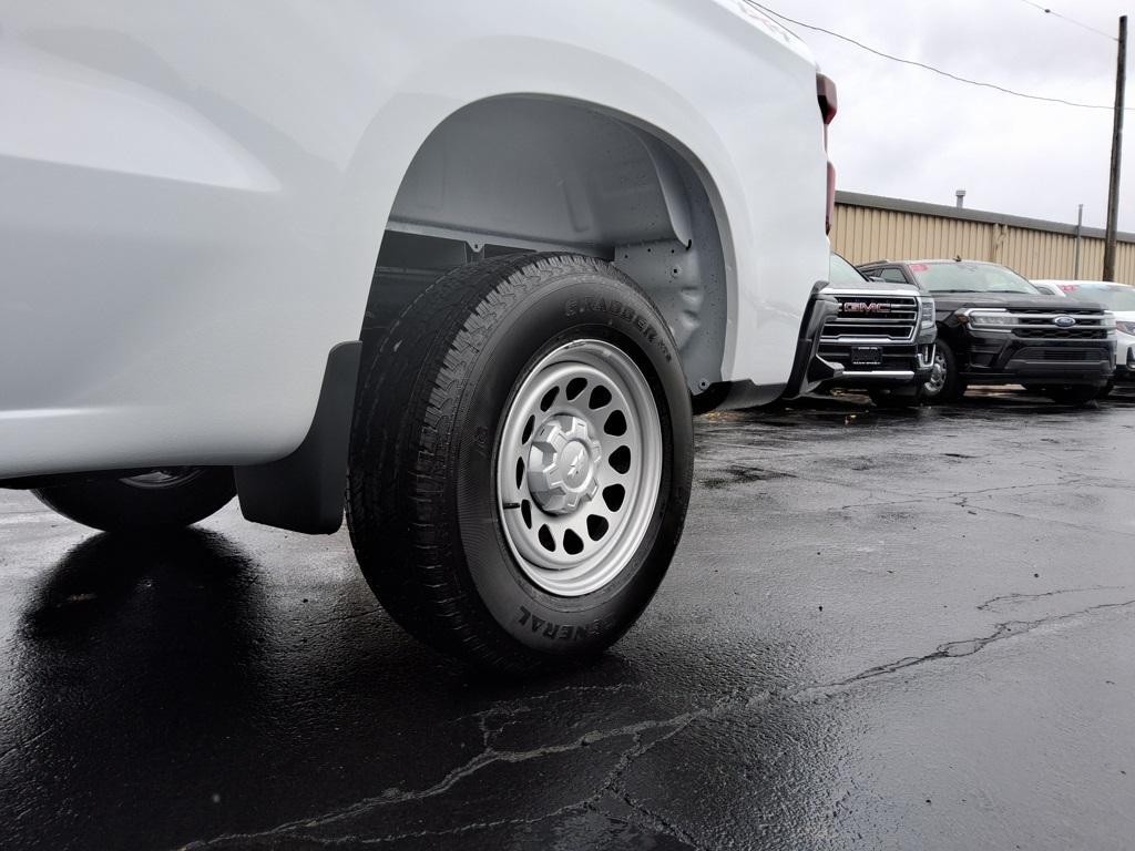 new 2025 Chevrolet Silverado 1500 car, priced at $39,567