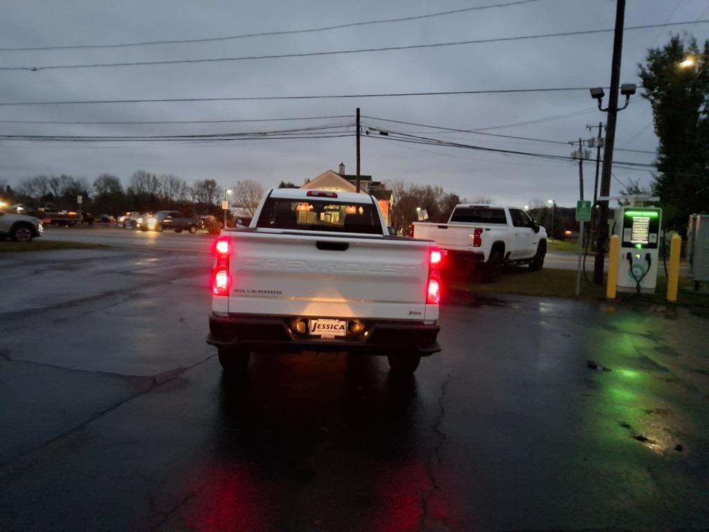 new 2025 Chevrolet Silverado 1500 car, priced at $39,567