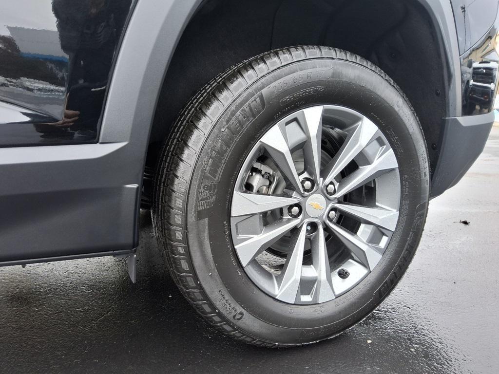 new 2026 Chevrolet Equinox car, priced at $36,290