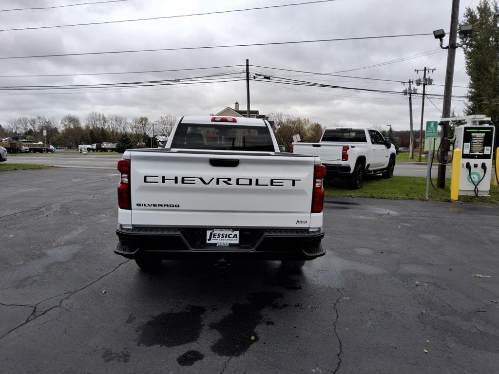 new 2025 Chevrolet Silverado 1500 car, priced at $40,067