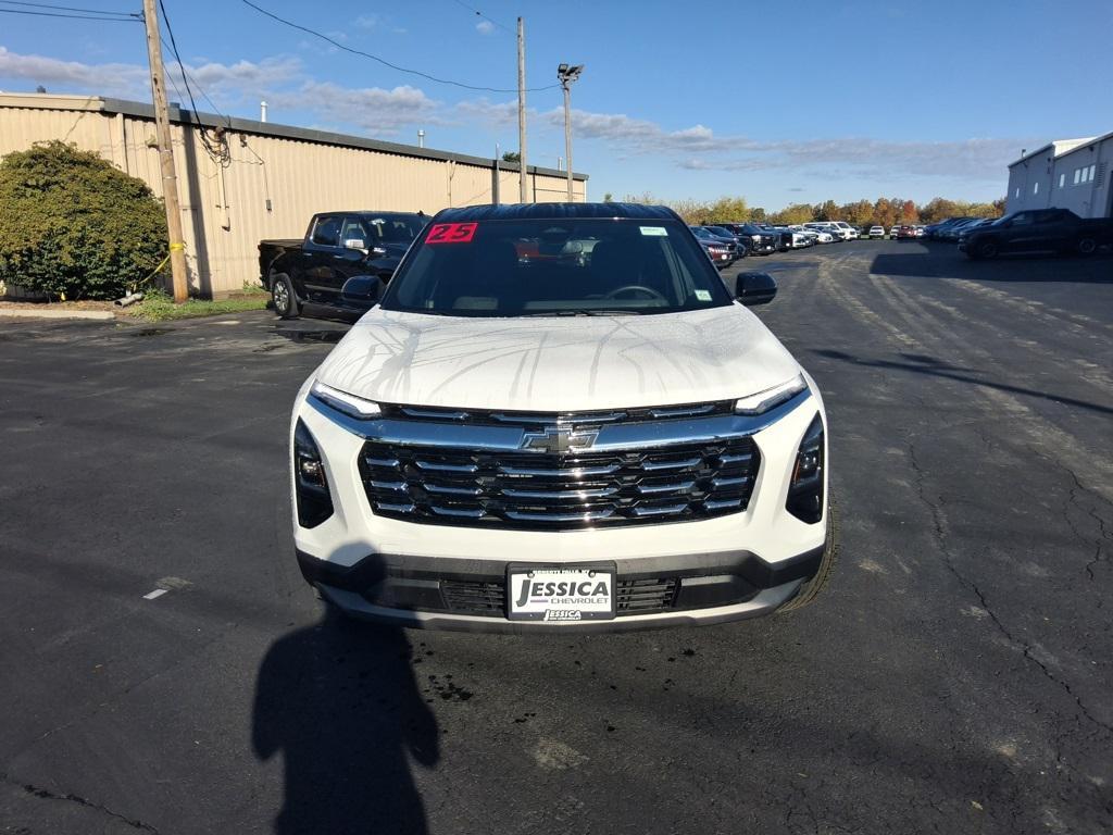 new 2025 Chevrolet Equinox car, priced at $30,740