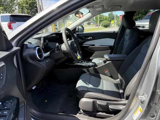 new 2025 Chevrolet Trax car, priced at $25,239