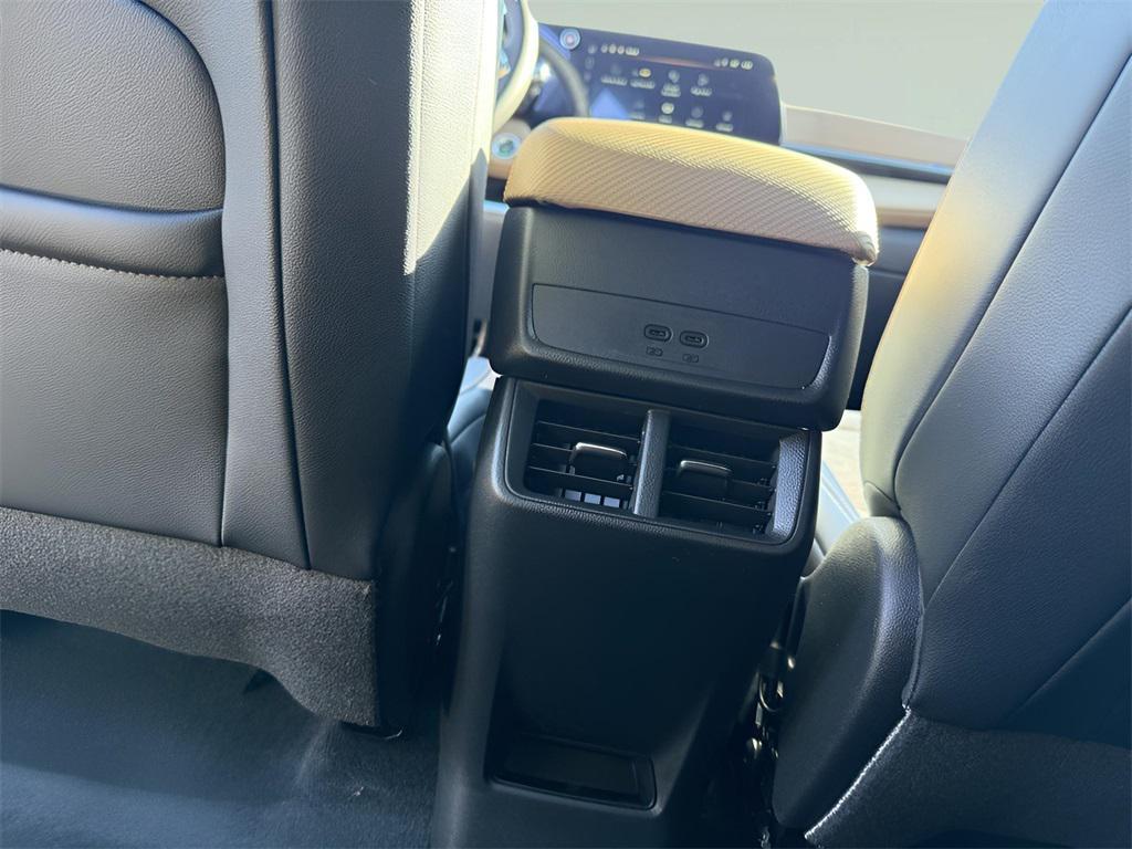 new 2025 Chevrolet Equinox car, priced at $34,345