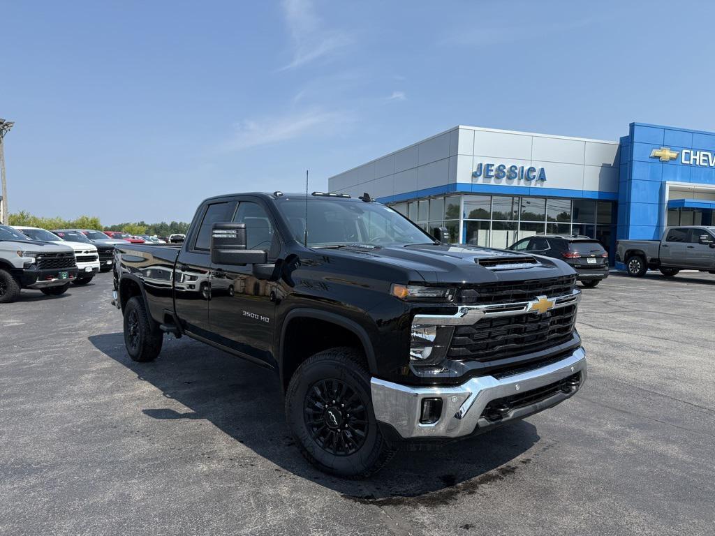 new 2025 Chevrolet Silverado 3500 car, priced at $72,490