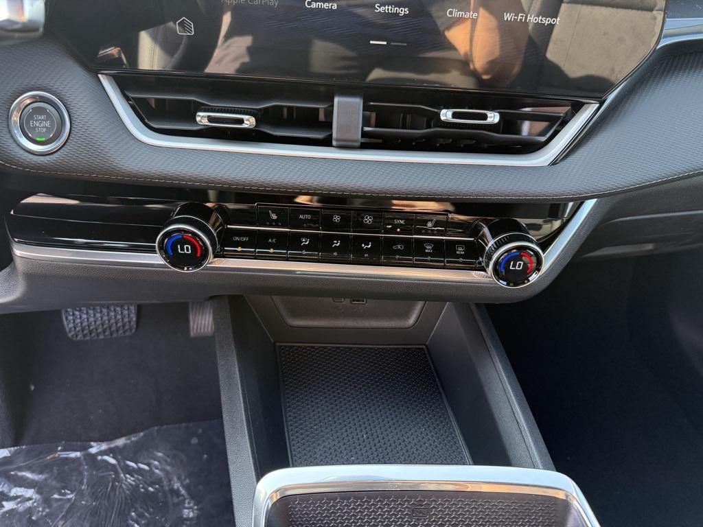 new 2026 Chevrolet Equinox car, priced at $34,370
