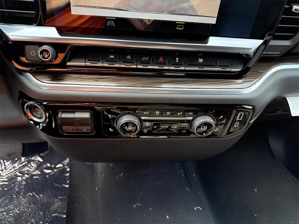 new 2025 Chevrolet Silverado 1500 car, priced at $52,894