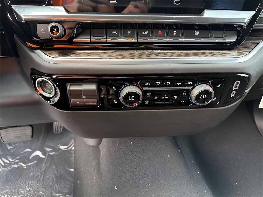 new 2025 Chevrolet Silverado 1500 car, priced at $52,289