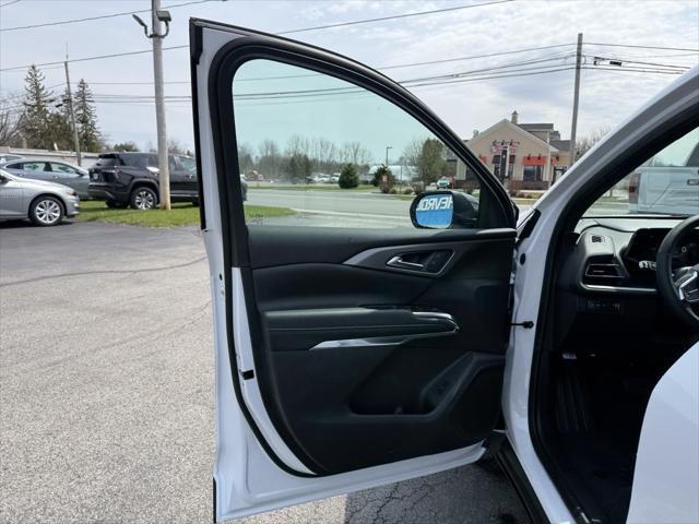 new 2025 Chevrolet Traverse car, priced at $42,345