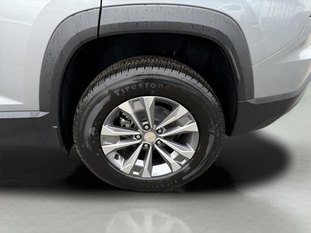 new 2025 Chevrolet Equinox car, priced at $30,490