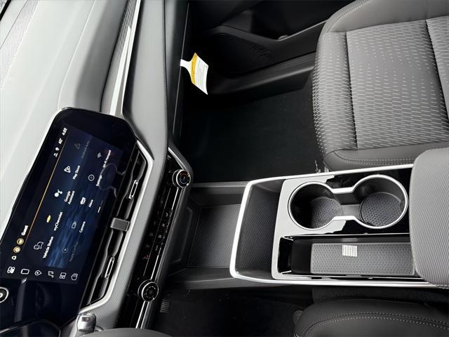 new 2025 Chevrolet Equinox car, priced at $30,490