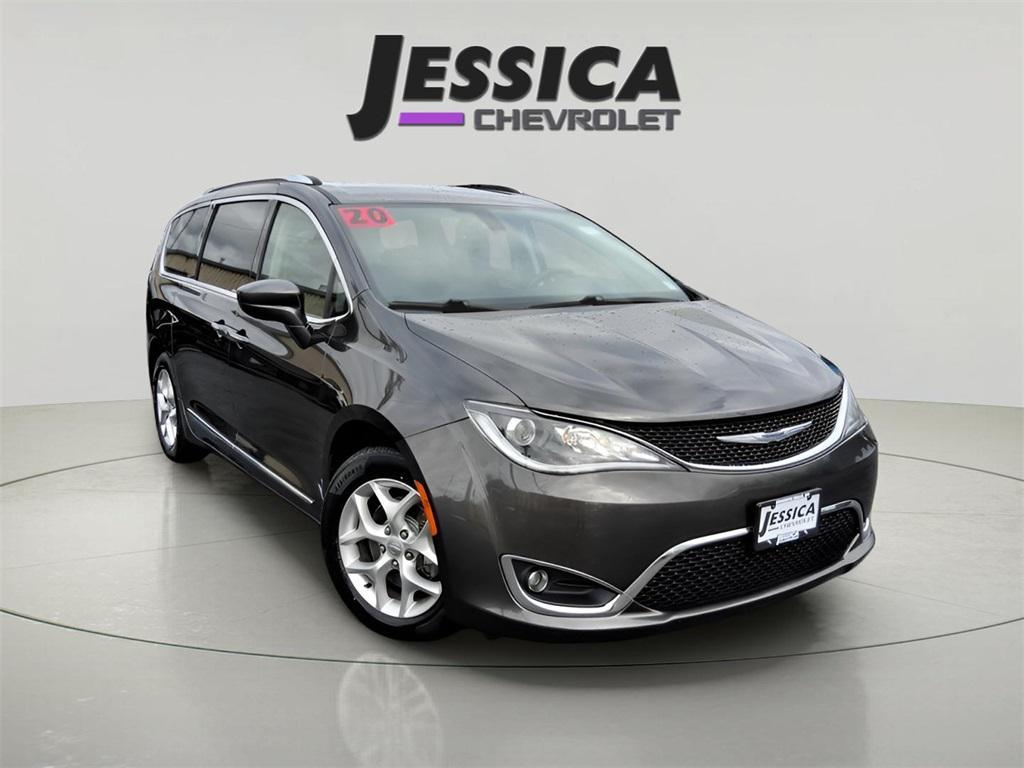 used 2020 Chrysler Pacifica car, priced at $13,995