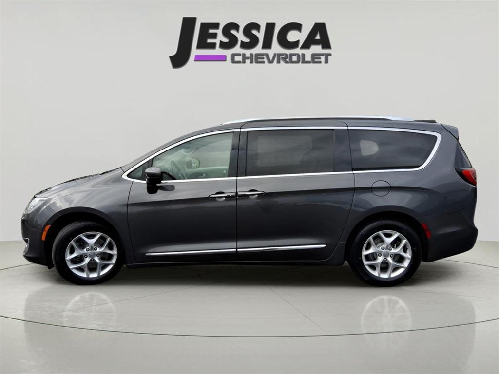 used 2020 Chrysler Pacifica car, priced at $13,995