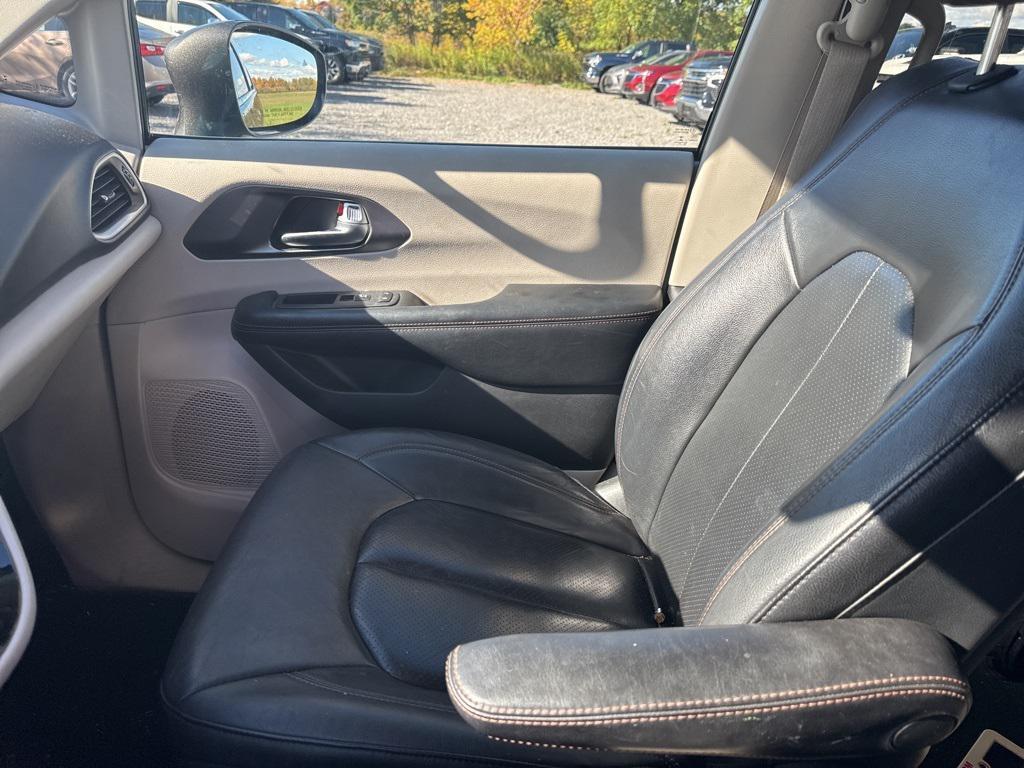 used 2020 Chrysler Pacifica car, priced at $13,995