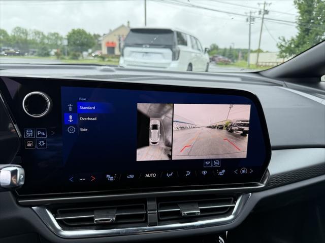 new 2025 Chevrolet Equinox EV car, priced at $39,564