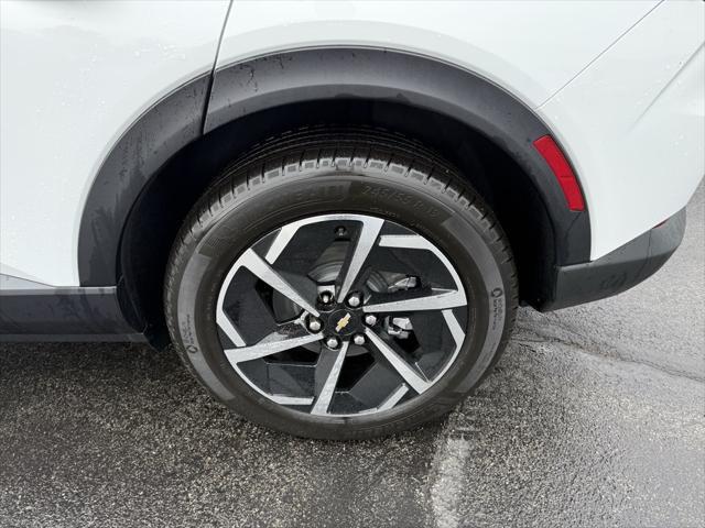 new 2025 Chevrolet Equinox EV car, priced at $39,564
