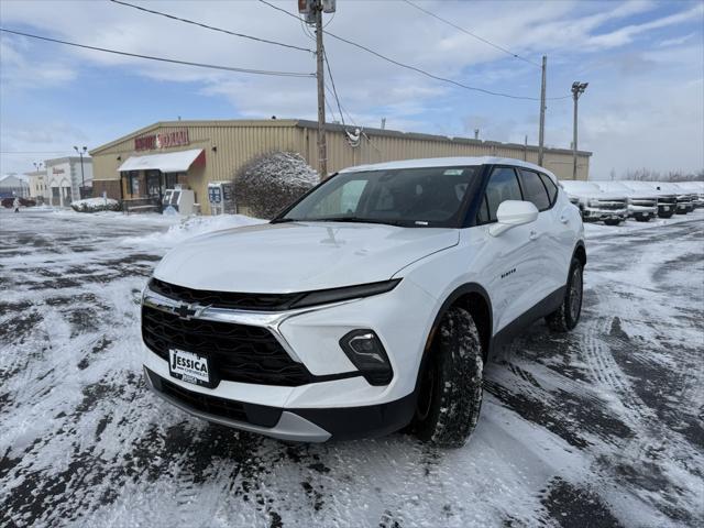 new 2025 Chevrolet Blazer car, priced at $39,460