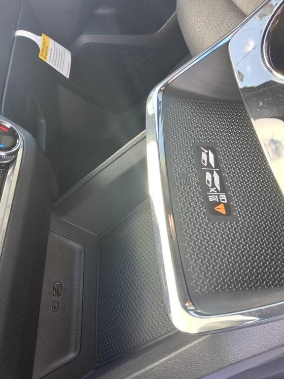 new 2026 Chevrolet Equinox car, priced at $38,670