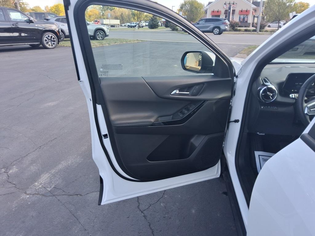 new 2025 Chevrolet Equinox car, priced at $33,080