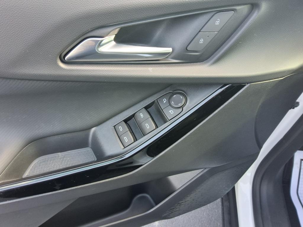 new 2025 Chevrolet Equinox car, priced at $33,080