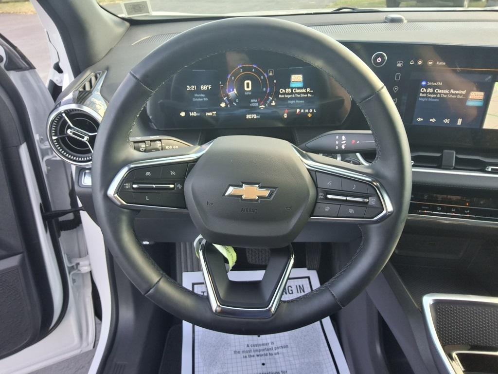 new 2025 Chevrolet Equinox car, priced at $33,080