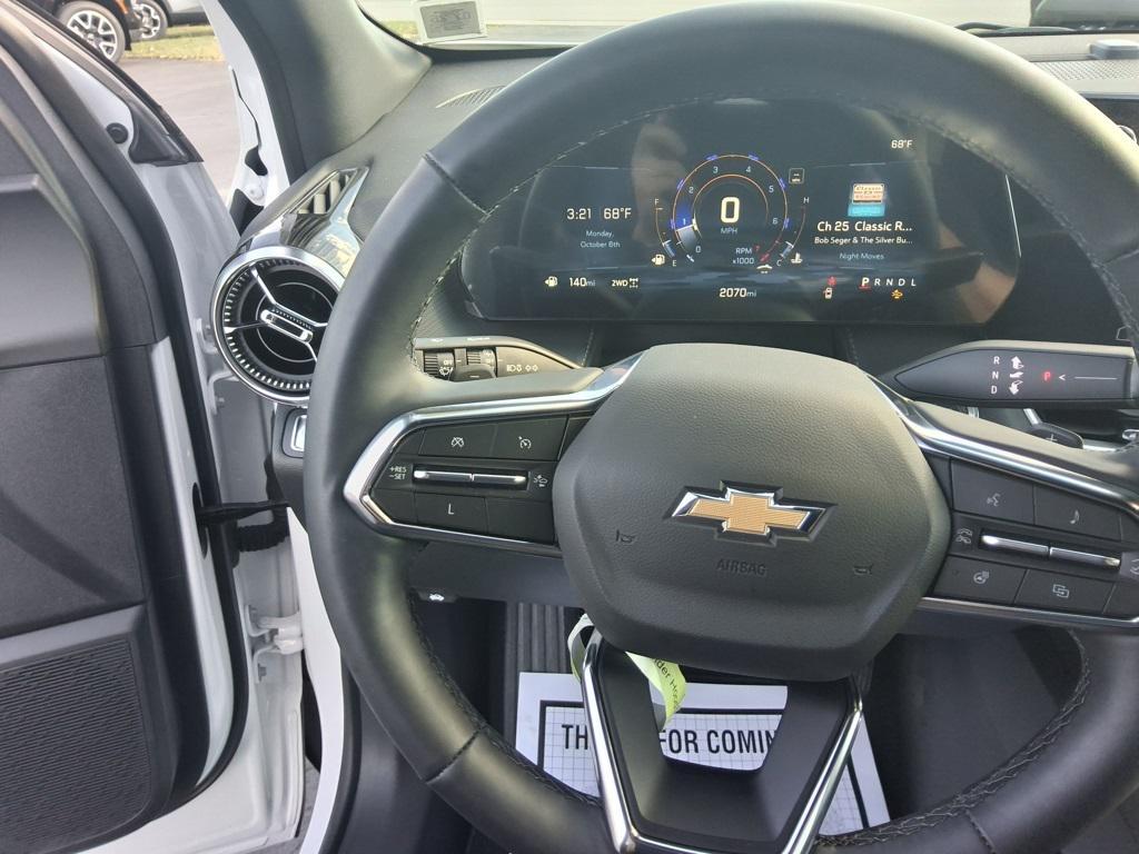 new 2025 Chevrolet Equinox car, priced at $33,080