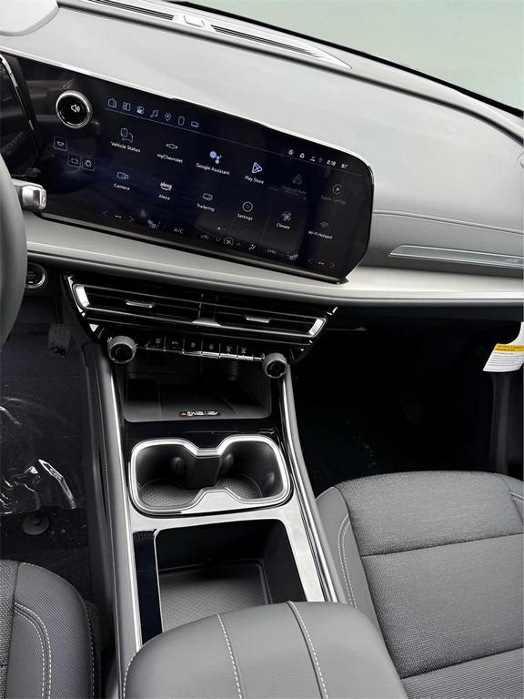 new 2025 Chevrolet Traverse car, priced at $42,345